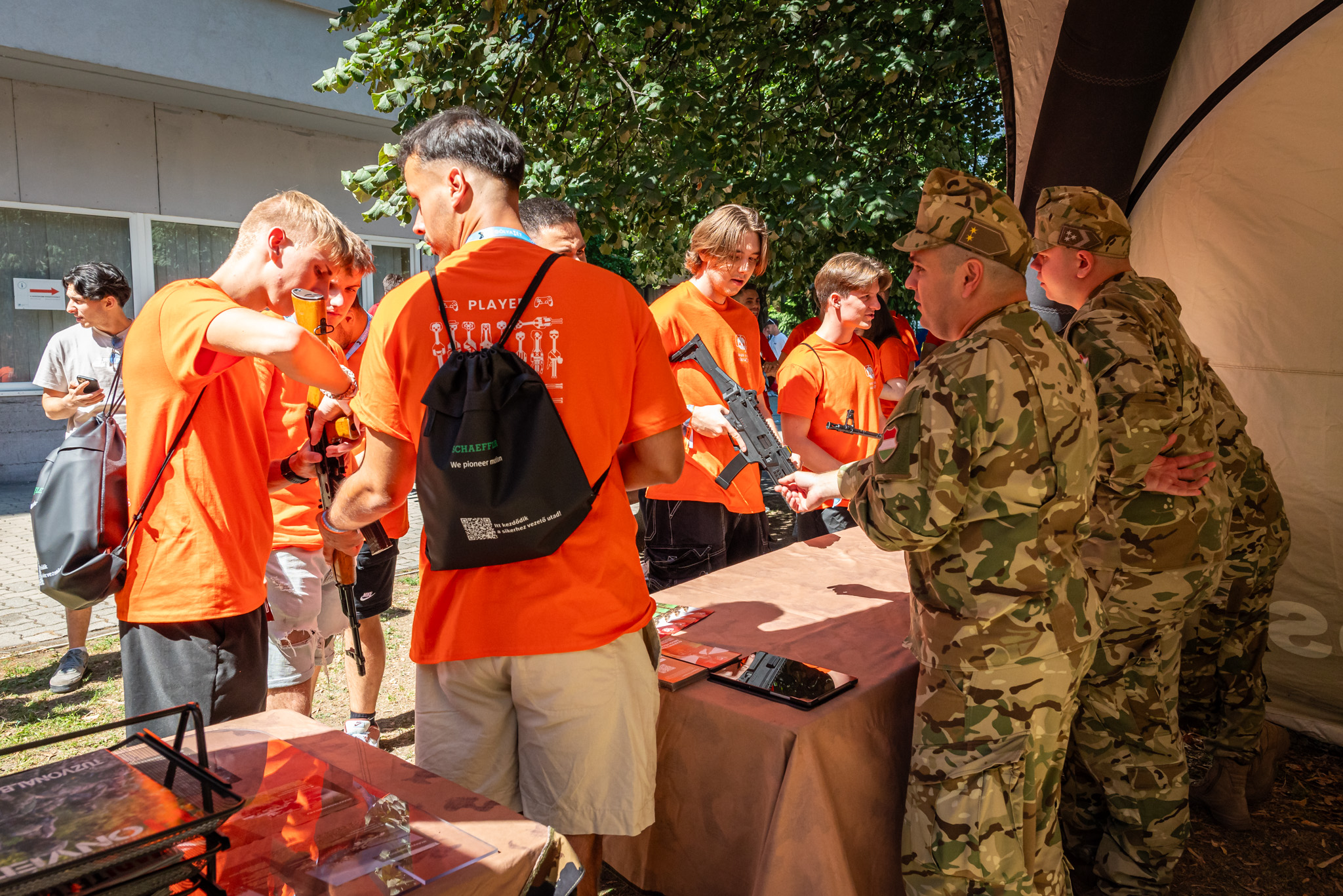 At night, entertainment took centre stage at the Bridge Student and Faculty Club. (Photos: András Adorján)